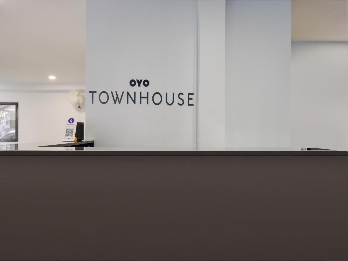 Oyo Townhouse 498 Hotel Western Nagpur Extérieur photo